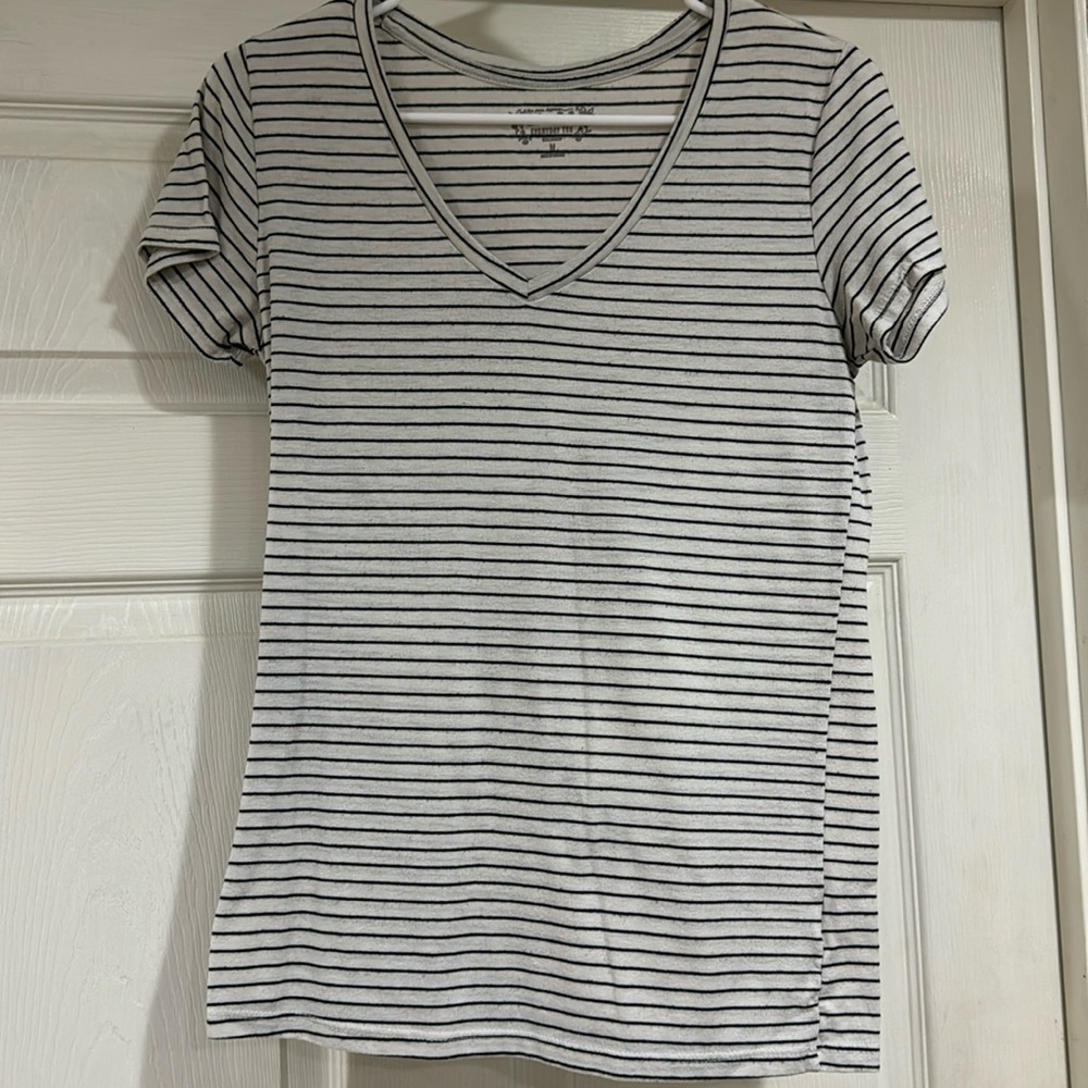 Black and white tshirt